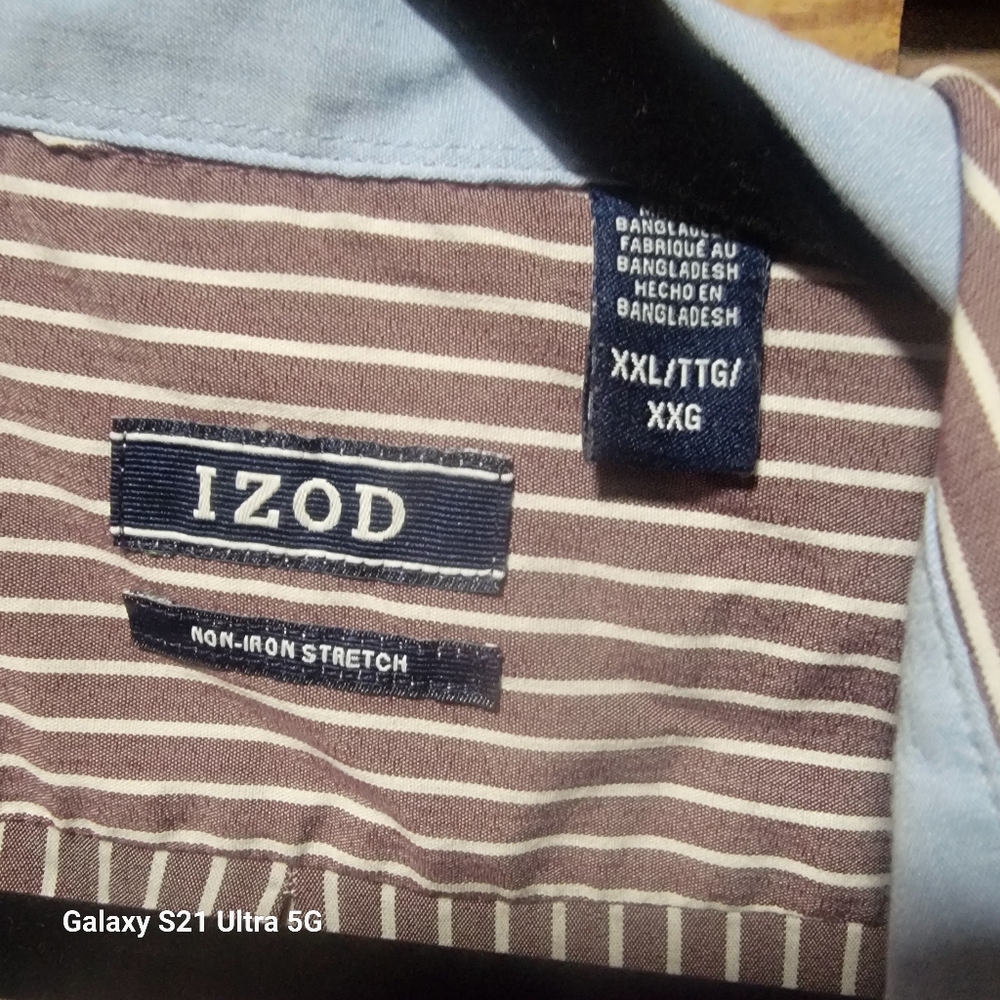 IZOD men long-sleeved shirt